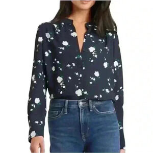 Banana Republic Women’s Drapery Classic Textured Floral Blouse